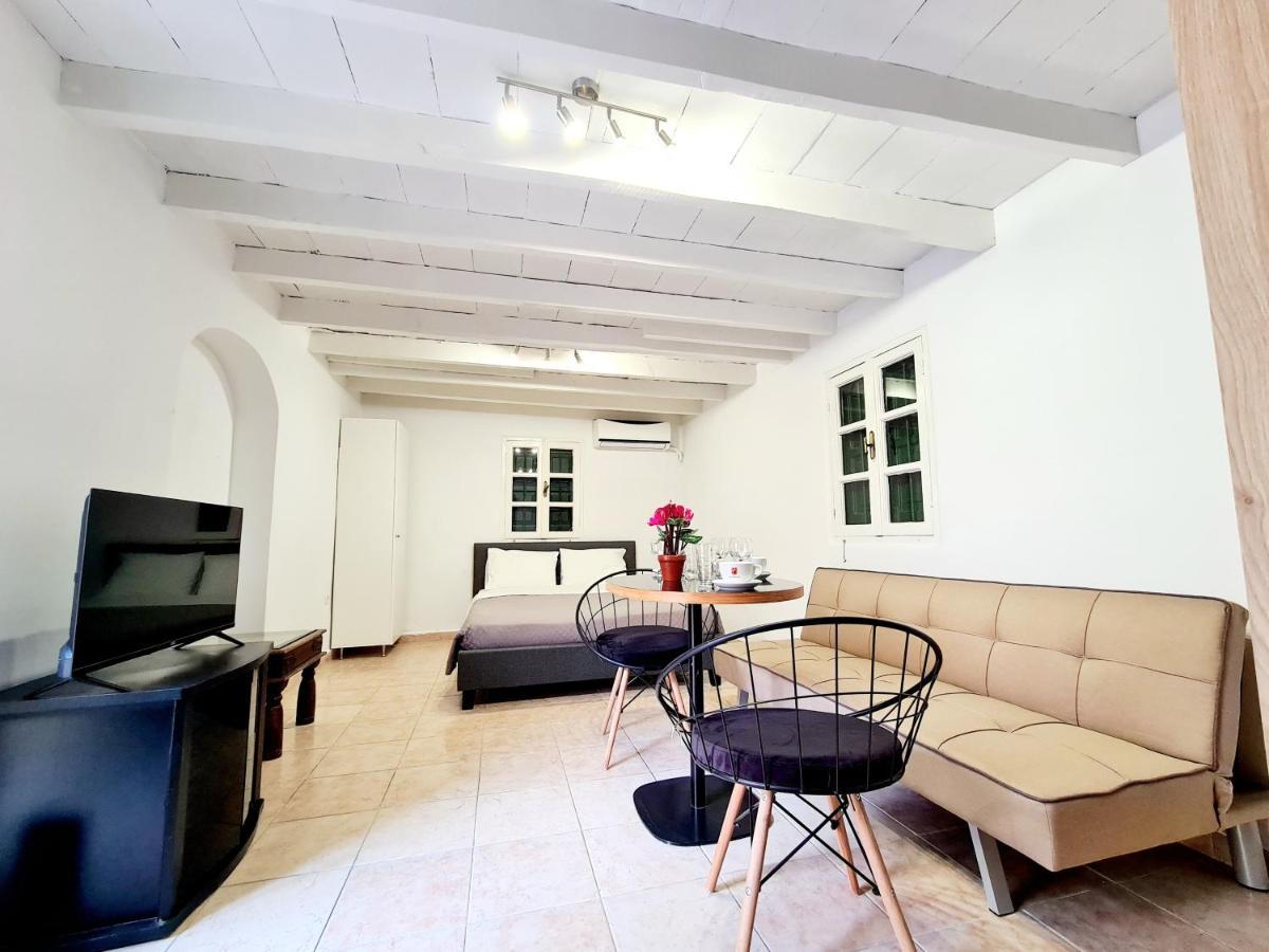 Piccolo Modern Suites Old Town Rhodes City ภายนอก รูปภาพ