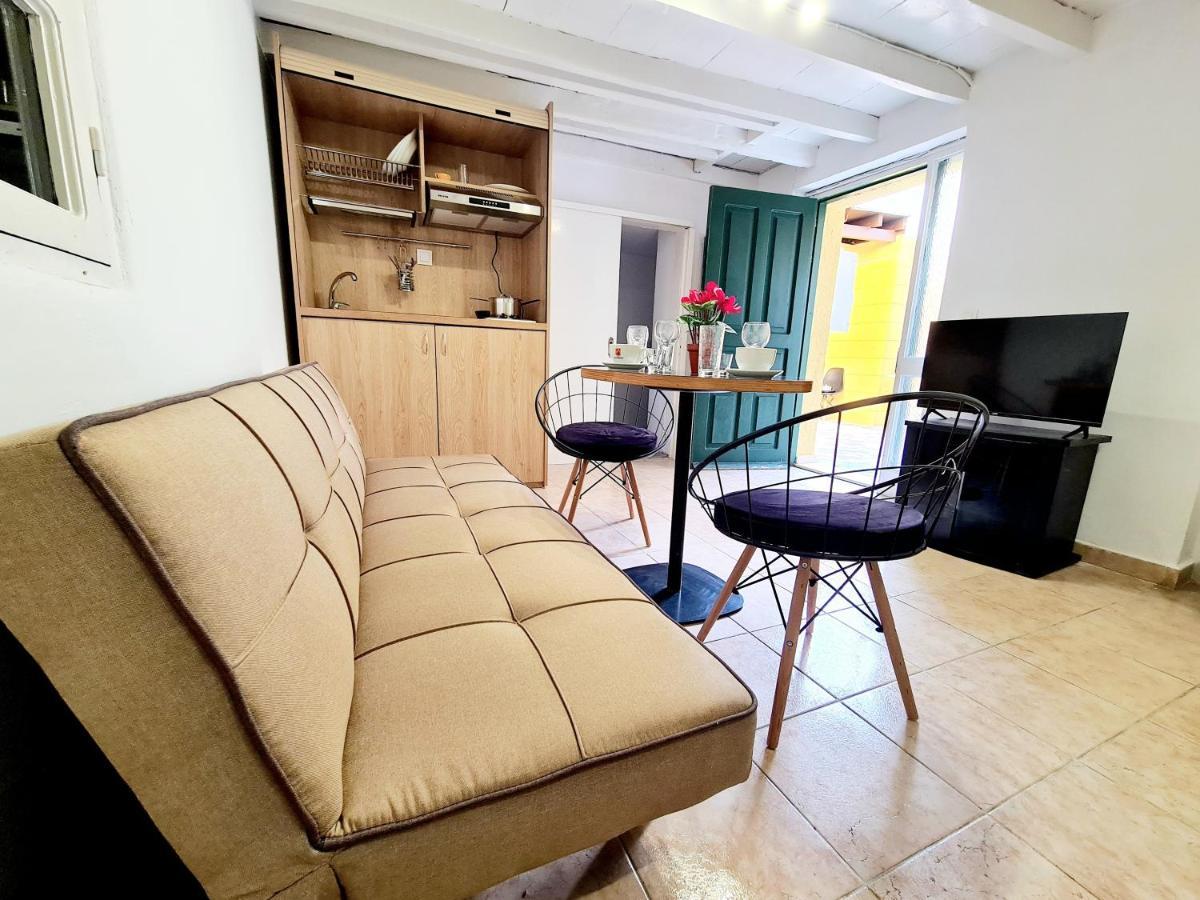 Piccolo Modern Suites Old Town Rhodes City ภายนอก รูปภาพ