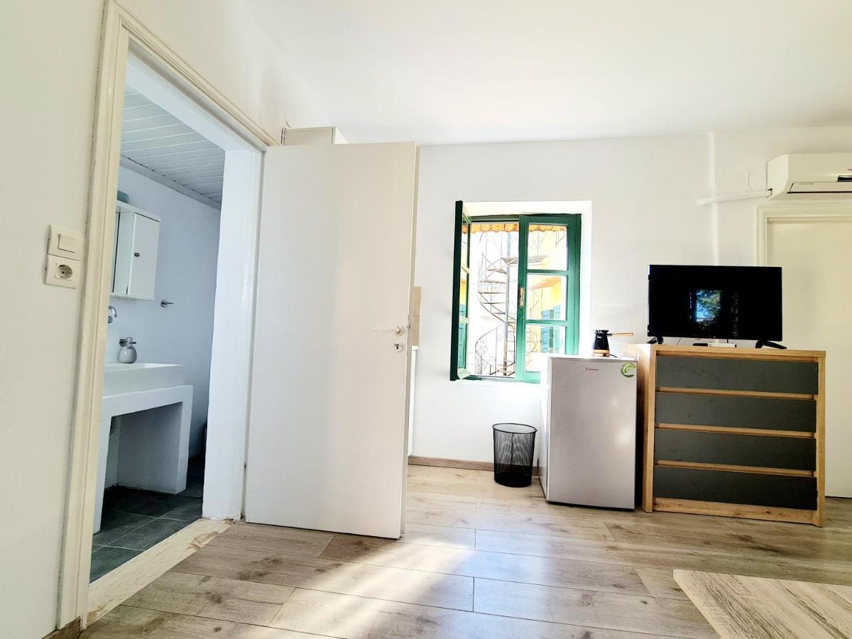 Piccolo Modern Suites Old Town Rhodes City ภายนอก รูปภาพ