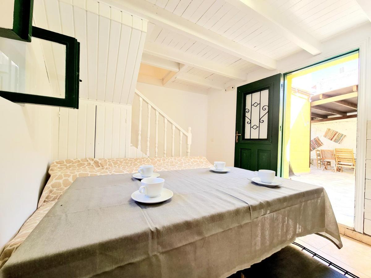 Piccolo Modern Suites Old Town Rhodes City ภายนอก รูปภาพ